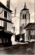 45 BEAUGENCY - Place Du Marche Et Clocher De St Firmin. - Beaugency