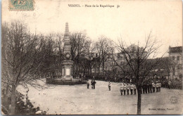 70 VESOUL - Ceremonie, Place De La Republique -  - Vesoul