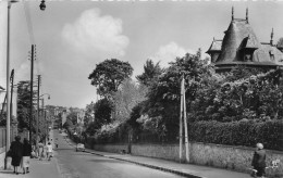 Garches - Avenue Foche Et Generale Leclerc -   CPSM °J - Other & Unclassified