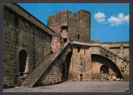 100505/ AIGUES-MORTES, Les Remparts, Chemin De Ronde - Aigues-Mortes