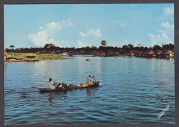 127719/ IQUITOS, Belén, Canoe Loaded With Fruits - Pérou