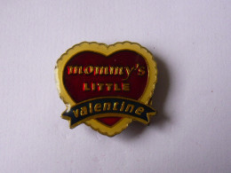 Pin S  COEUR LA PETITE SAINT VALENTIN DE MAMAN - Other & Unclassified