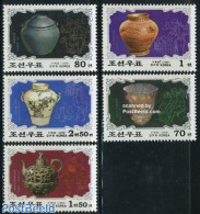 Korea, North 1999 Ceramics 5v, Mint NH, Art - Ceramics - Porselein