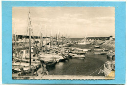 17  .ILE  - D ' OLERON  , St - TROJAN - LES - BAINS , Le Port .cpsm  10,5 X 15 . - Ile D'Oléron