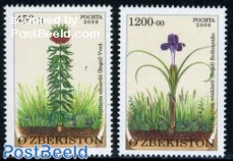 Uzbekistan 2009 Flowers 2v, Mint NH, Nature - Flowers & Plants - Ouzbékistan