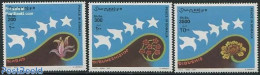 Somalia 2001 Peace 3v, Mint NH, Nature - Birds - Somalië (1960-...)