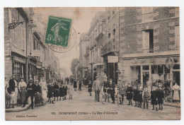 DOMFRONT (Orne) - La Rue D'Alençon - Domfront