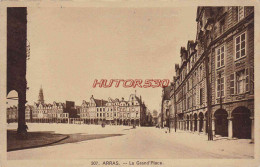 CPA ARRAS - LA GRAND PLACE - Arras