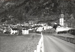 11825818 Cavergno Landstrasse Dorfpartie Mit Kirche Cavergno - Andere & Zonder Classificatie