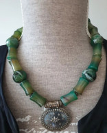 Antique Silver Necklaces With Green Jade - Kettingen