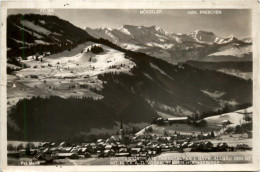 Oberstaufen, Allgäu Wintersportplatz Mit Blick A.d. Vorarlberger Hochge - Oberstaufen