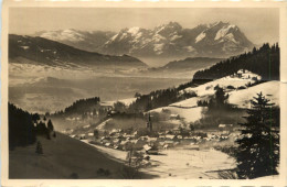 Oberstaufen, Allgäu, Mit Blick Zum Schweizer Hochgebirge - Oberstaufen