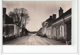 BEAUFAY - L'entrée Du Bourg En Venant De Chanteloup - Très Bon état - Autres & Non Classés