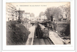 VINCENNES : Avenue Aubert, La Gare - Tres Bon Etat - Vincennes