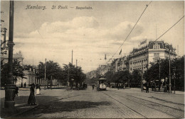 Hamburg, St.Pauli, Reeperbahn - Mitte