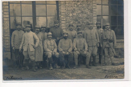 SOISSONS : Militaires - Tres Bon Etat - Soissons