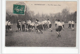 RAMBOUILLET - Football Dans Le Parc - Très Bon état - Rambouillet