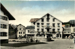 Oberstaufen, Allgäu, Am Marktbrunnen - Oberstaufen