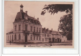 PLEUMARTIN - L'Hôtel De Ville - Très Bon état - Pleumartin