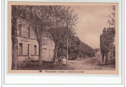 PLEUMARTIN - Avenue De La Gare - Très Bon état - Pleumartin