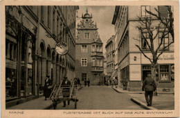 Mainz, Fuststrasse Mit Blick Auf Das Alte Gymnasium - Mainz