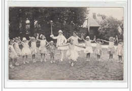 MERU - CARTE PHOTO - Fête - Jeunes Filles Et Fillettes - Très Bon état - Meru