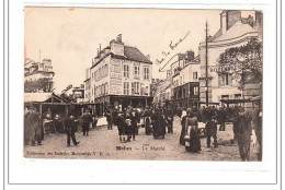 MELUN : Le Marché - Tres Bon Etat - Melun