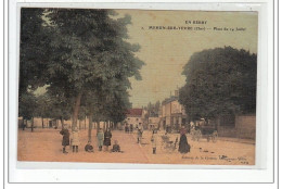 MEHUN SUR YEVRE - Place Du 14 Juillet - Très Bon état - Mehun-sur-Yèvre