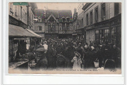 LOUVIERS - Hôtel Du Grand Cerf - Le Marché Aux Oeufs - Très Bon état - Louviers