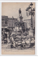 LE MANS : Place De La Republique, Un Coin Du Marché Aux Fleurs - Tres Bon Etat - Le Mans