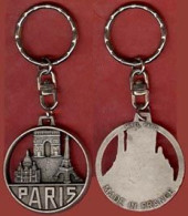 ** PORTE - CLEFS  MONUMENTS  De  PARIS  -  TOUR  EIFFEL ** - Llaveros