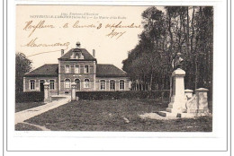 GONFREVILLE-L'ORCHER : La Mairie Et Les Ecoles - Tres Bon Etat - Andere & Zonder Classificatie