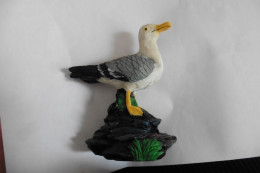 Figurine Objet De Vitrine Oiseau De Mer Goéland Mouette Canard Céramique Ou Résine - Animales