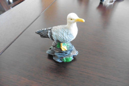 Figurine Objet De Vitrine Oiseau De Mer Goéland Mouette Canard Céramique Ou Résine - Animaux