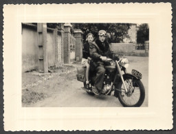 PHOTO Photographie Amateur - Homme Et Fillette Sur Moto Immatriculée 1649 EC6 - Automobili