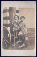 +++ Photo Carte - OSTENDE - OOSTENDE - Phot. LE BON - Enfants En Maillot De Bain - Costume D'époque - Montage Photo   // - Oostende