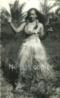 MAKATEA Vers 1930 Femme De Vaitepaua TUAMOTU Océanie Polynésie - Luoghi