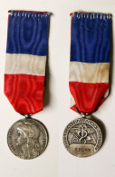 Médaille Civile-FR_001d_Commerce-Travail-Industrie_Argent_20 Ans_Beghin 1949_20-20 - Profesionales / De Sociedad