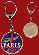 ** PORTE - CLEFS  PARIS  -  TOUR  EIFFEL ** - Porte-clefs