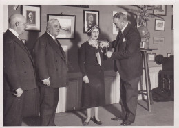 Photo - Aviation - Marie-louise Bombec / Maryse Bastié - Remise De La Legion D'honneur - Aviación