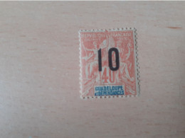 TIMBRE   GUADELOUPE       N  74     COTE  2,50   EUROS  NEUF  TRACE  CHARNIERE - Ungebraucht