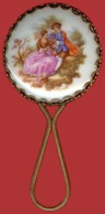 ** GLACE  PERSONNAGES  PORCELAINE  LIMOGES ** - Accessoires