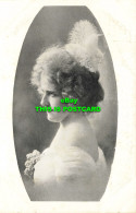 R590035 A Young Woman With Feather Hair. Portrait. Postcard - Welt