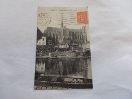 AMIENS ( 80 Somme ) LA CATHEDRALE COTE NORD  QUAI ANIMEES  BARQUE DE PECHE 1928 - Amiens