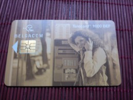 Phonecard Women Phone Cabine FI 30.04.2000 - Avec Puce