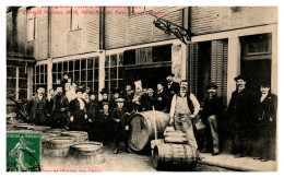 Epinal - Entrepôt Régional Des Vignerons Paysans - La Cour Et L'Entrée Des Caves - Epinal