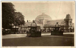 Cheltenham - Winter Gardens - Cheltenham