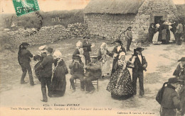 Environs D'auray Trois Mariages Reunis Maries Garcons Et Filles D'honneur Dansant Le Bal - Auray