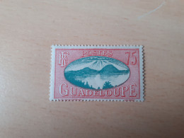 TIMBRE   GUADELOUPE       N  112     COTE  2,00   EUROS  NEUF  SANS  CHARNIERE - Unused Stamps