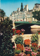 75, Paris, L'Hôtel De Ville Et Le Marché Aux Fleurs - Autres Monuments, édifices